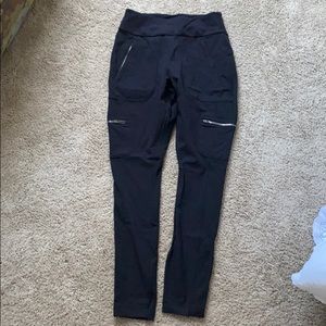 Athletes Hybrid Cargo Pants (Size 6)